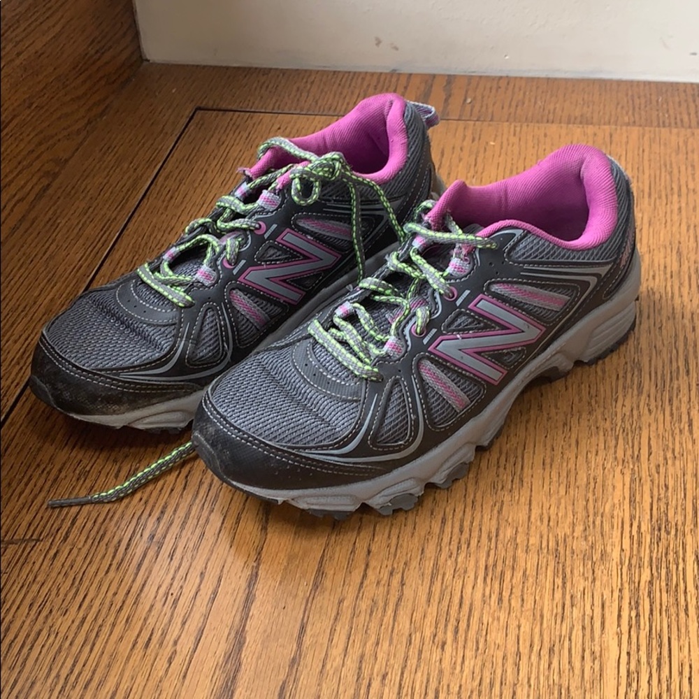 New balance size 8 woman’s sneakers